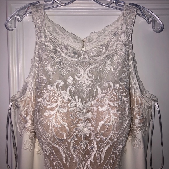 Kevyn wedding gown, by Sottero and Midgley - Picture 9 of 15